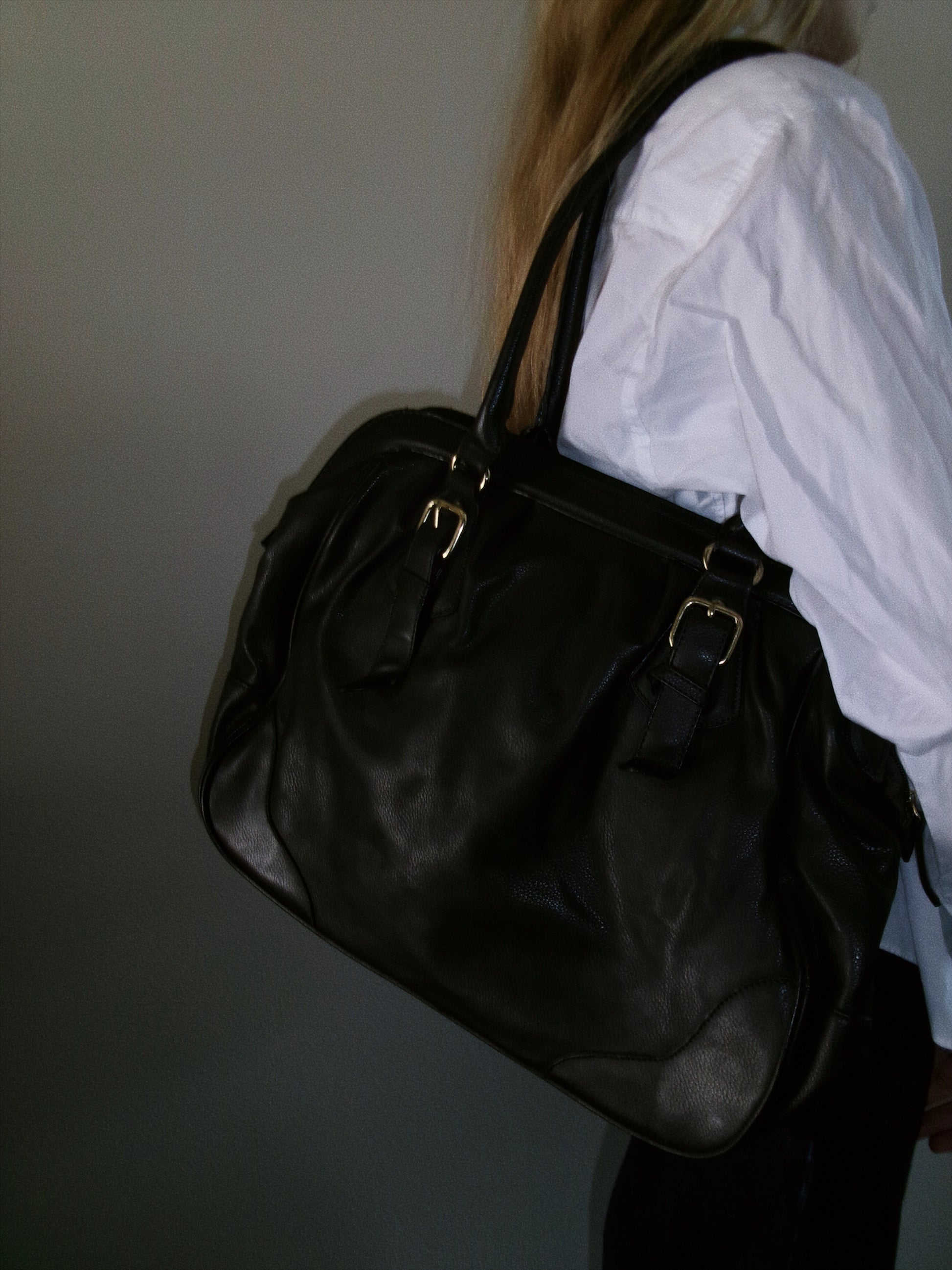 large vintage dark brown handbag