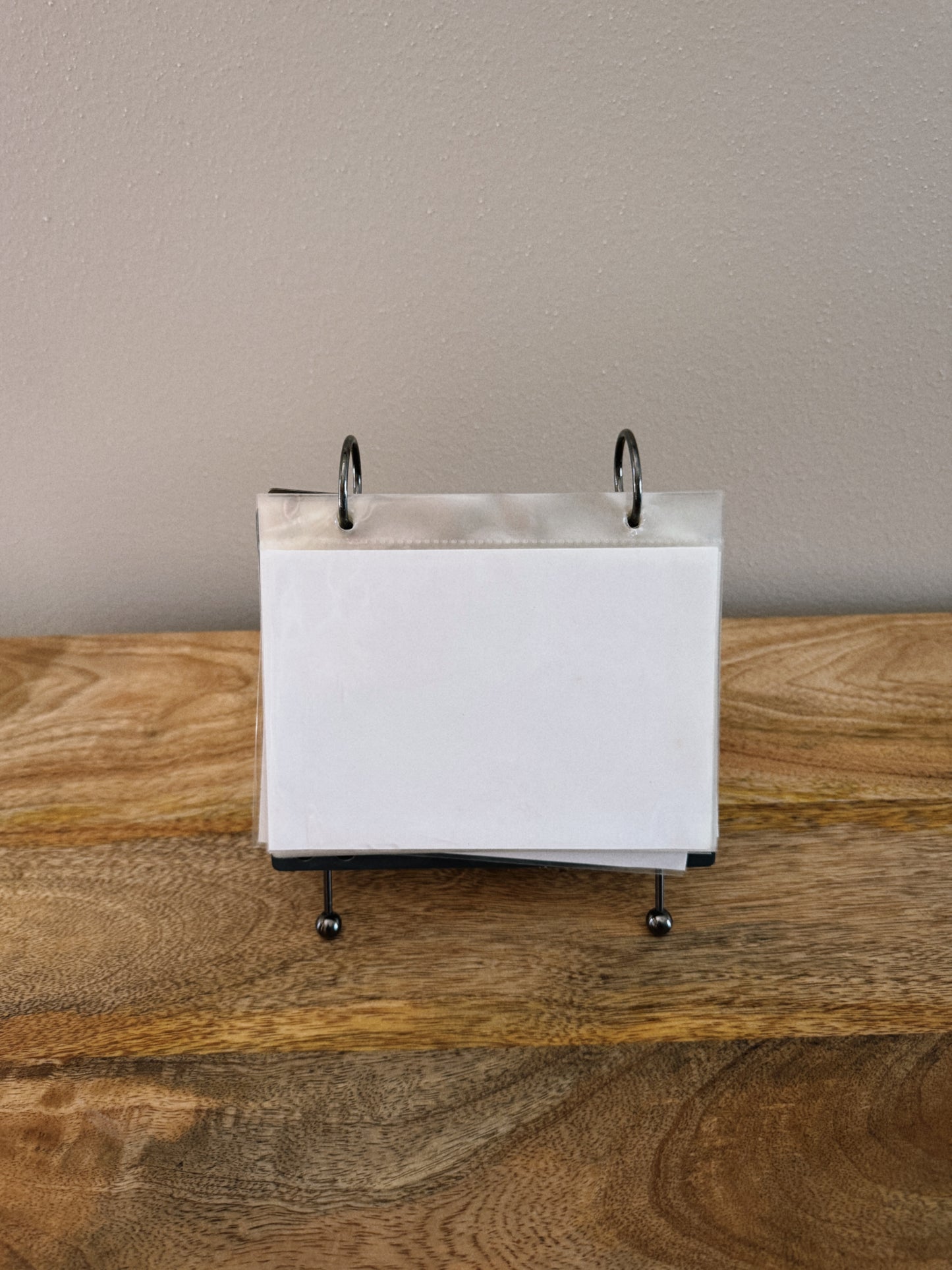metal photo album stand