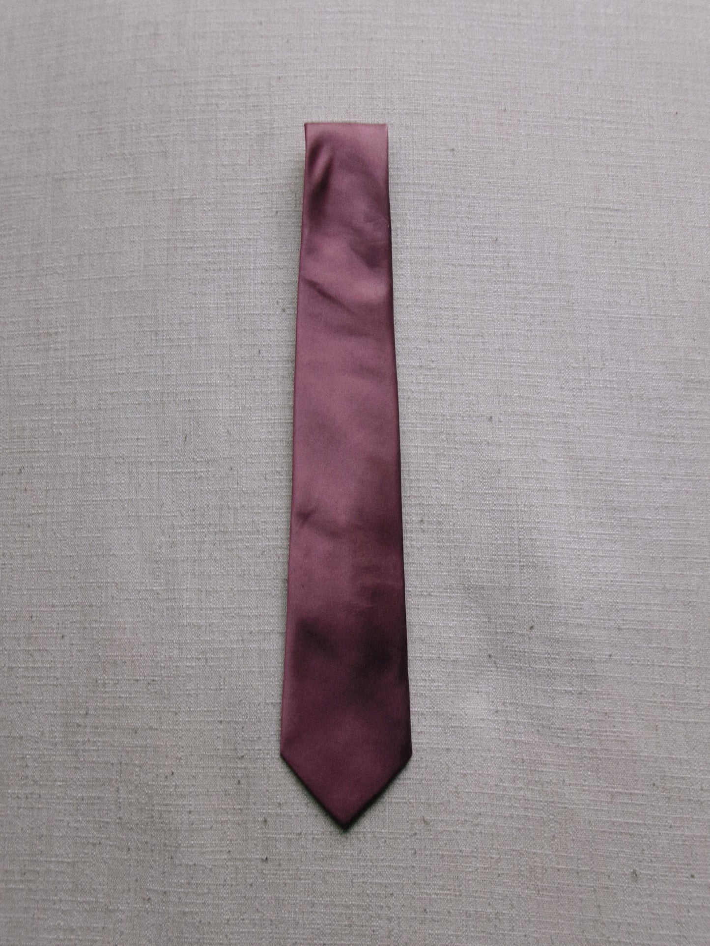 vintage maroon tie