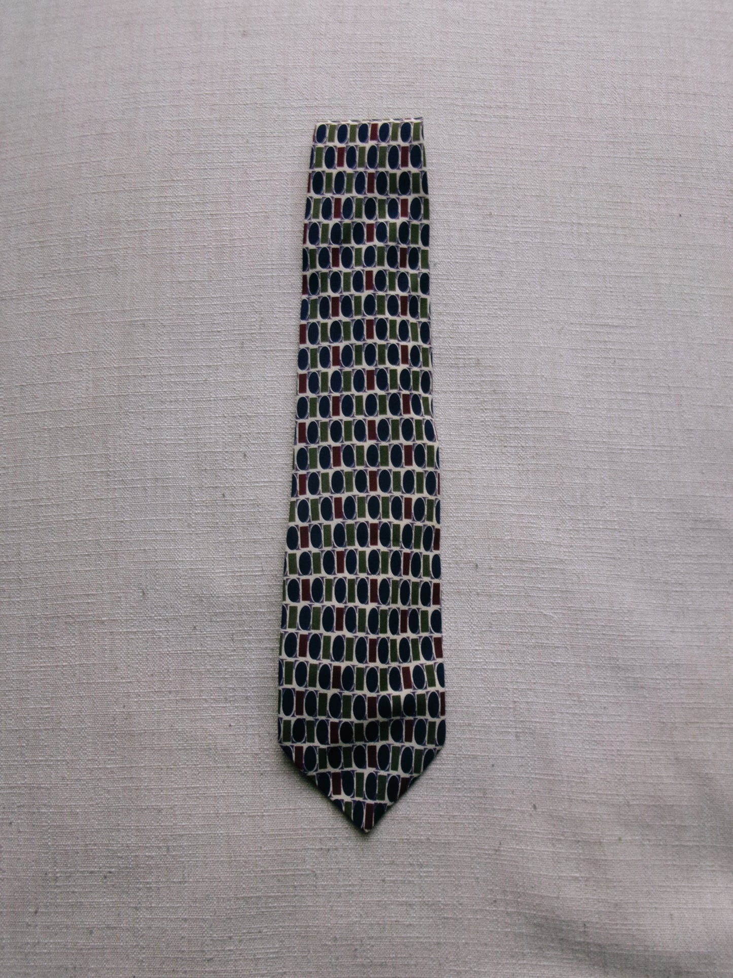 vintage oval patterned tie