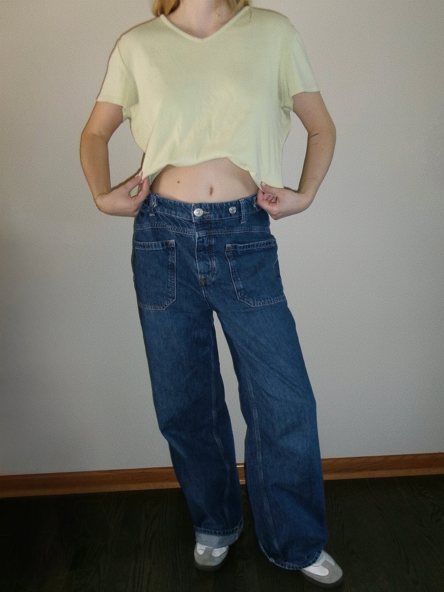 vintage pastel green vneck tee