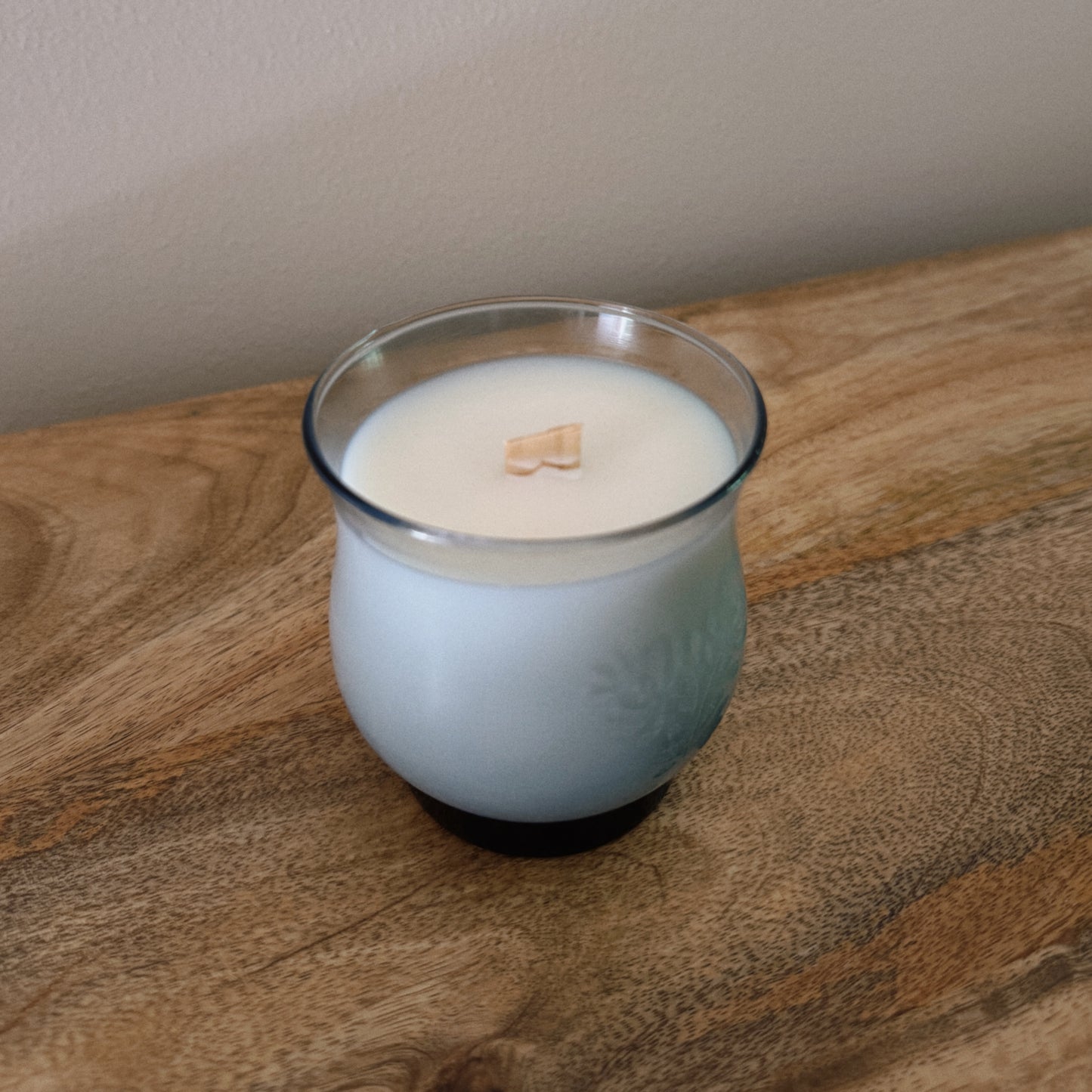 vintage glass blue motif candle