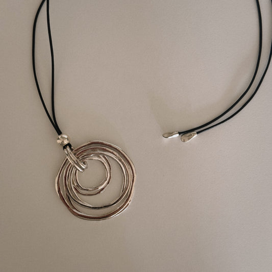 silver circles pendant necklace