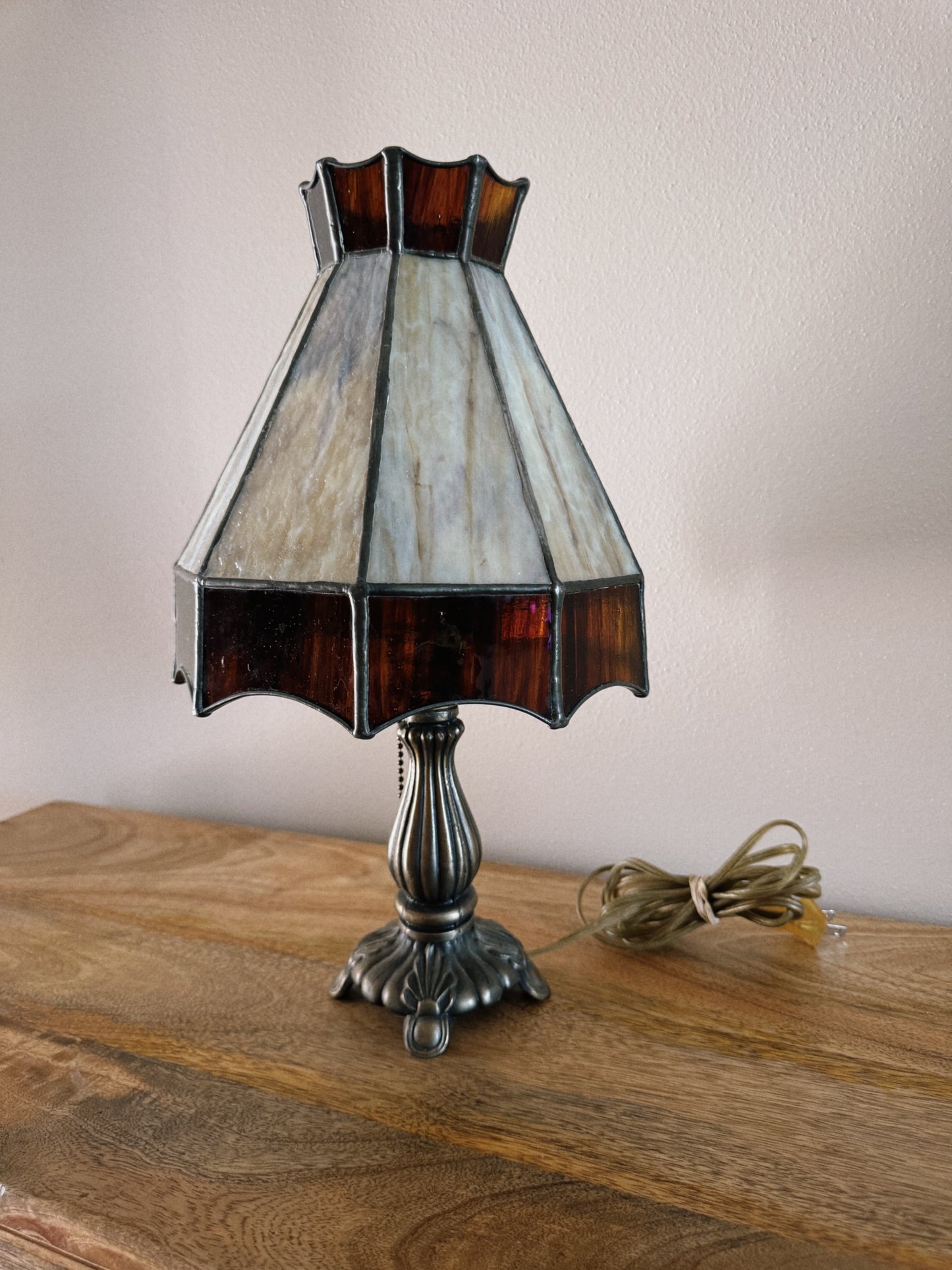 stained glass table lamp