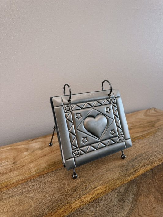 metal photo album stand