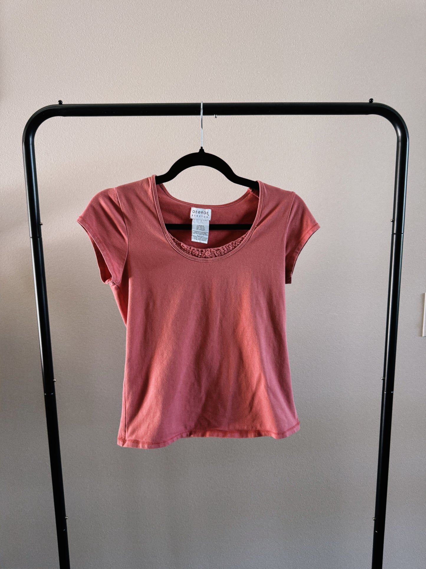 pink short sleeve tee