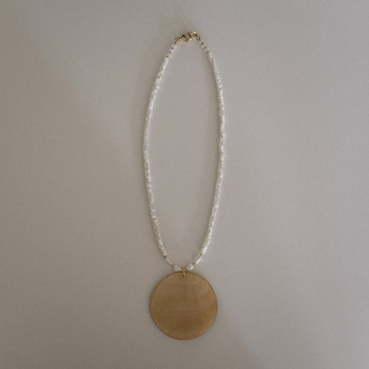 short mother of pearl beaded necklace