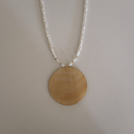 short mother of pearl beaded necklace