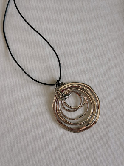 silver geometric pendant necklace