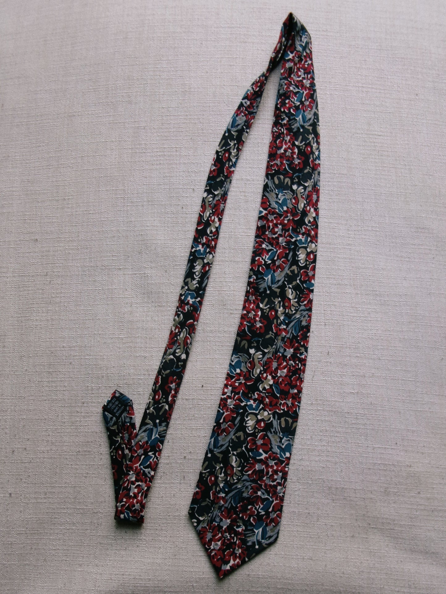vintage floral tie