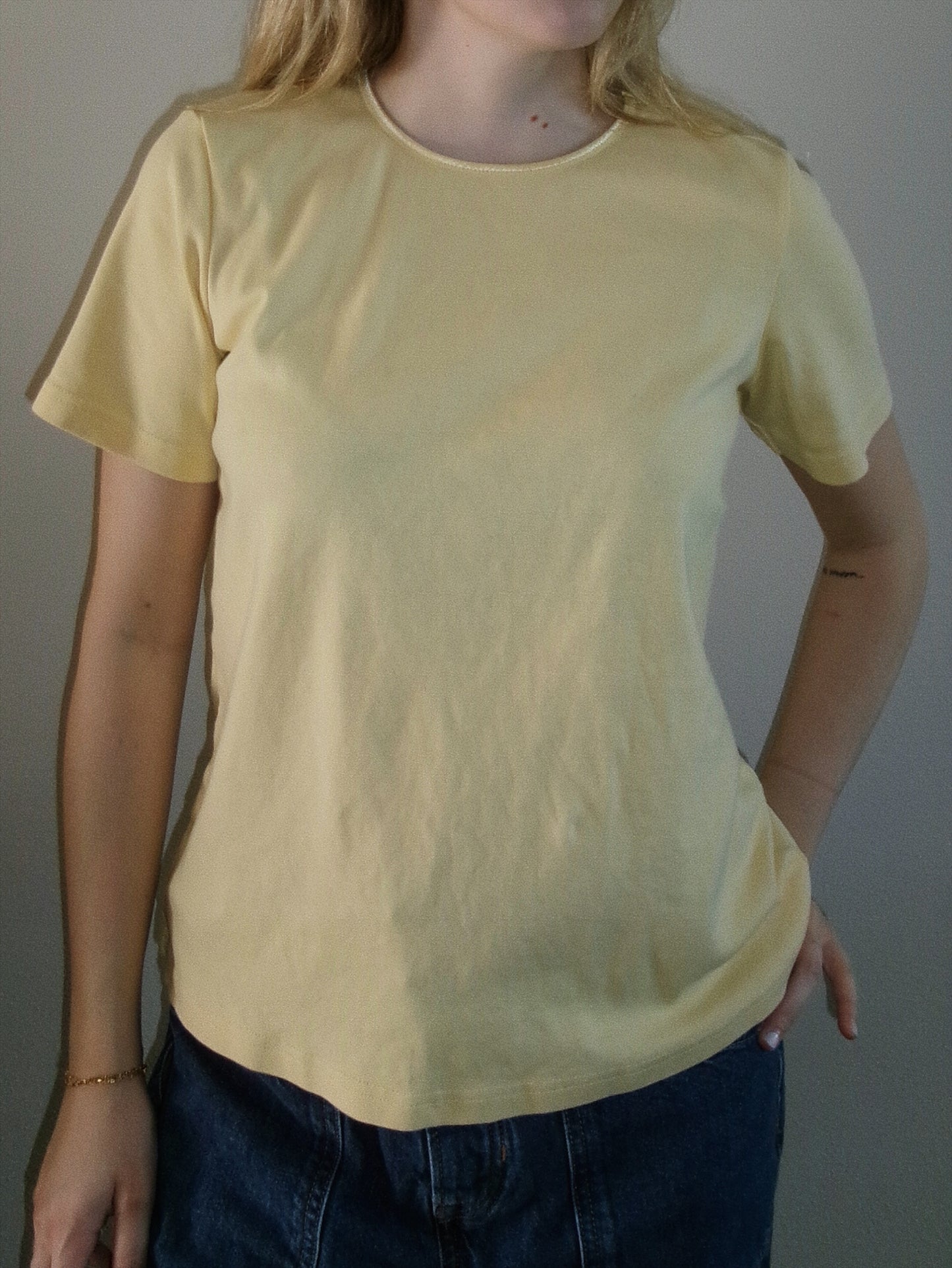 vintage butter yellow tee