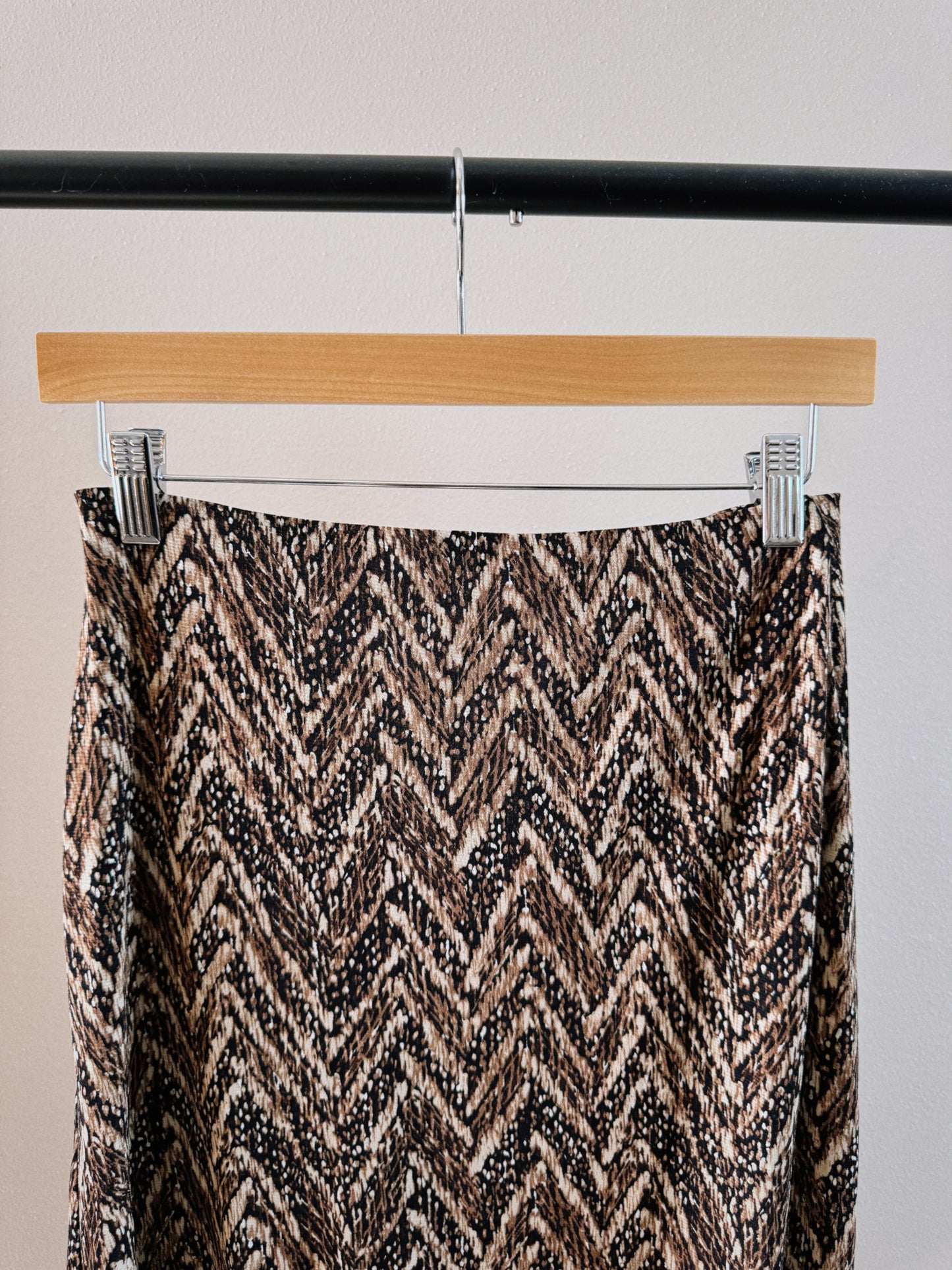 patterned midi skirt