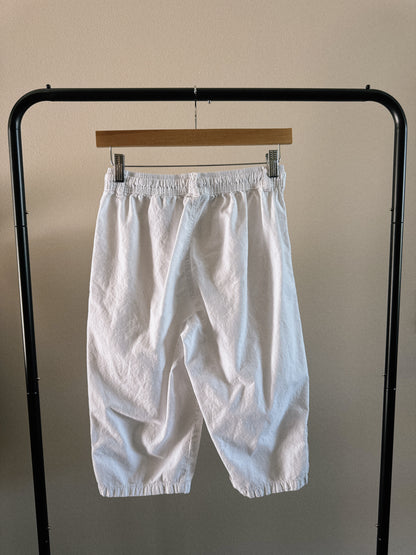 white cotton capri